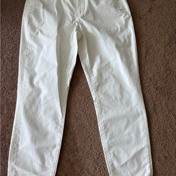 Ann Taylor Denim - Ann Taylor Ivory Cropped Jeans